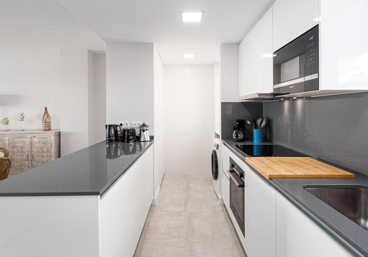 Via Celere 2325 Luxury Sea View Appartment กาซาเรส ภายนอก รูปภาพ